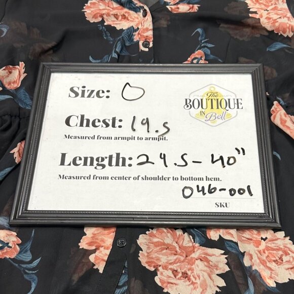 Torrid 0 Short Sleeve Button Up Sheer Tunic Top Black Floral High Low Hem Vneck - Picture 10 of 11